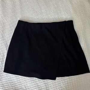 American Eagle Outfitters Black Skort
